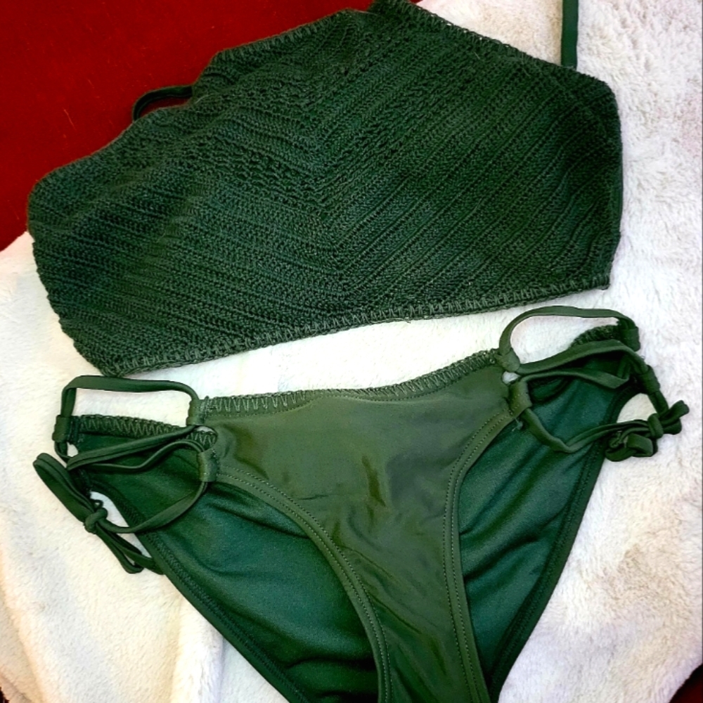 Halter bikini